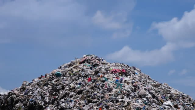 10 Fakta Unik Sampah Sekaligus Mengerikan